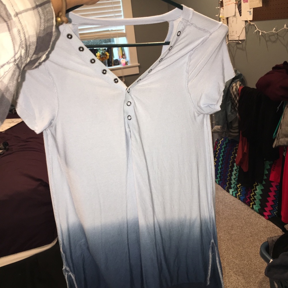 backless v neck